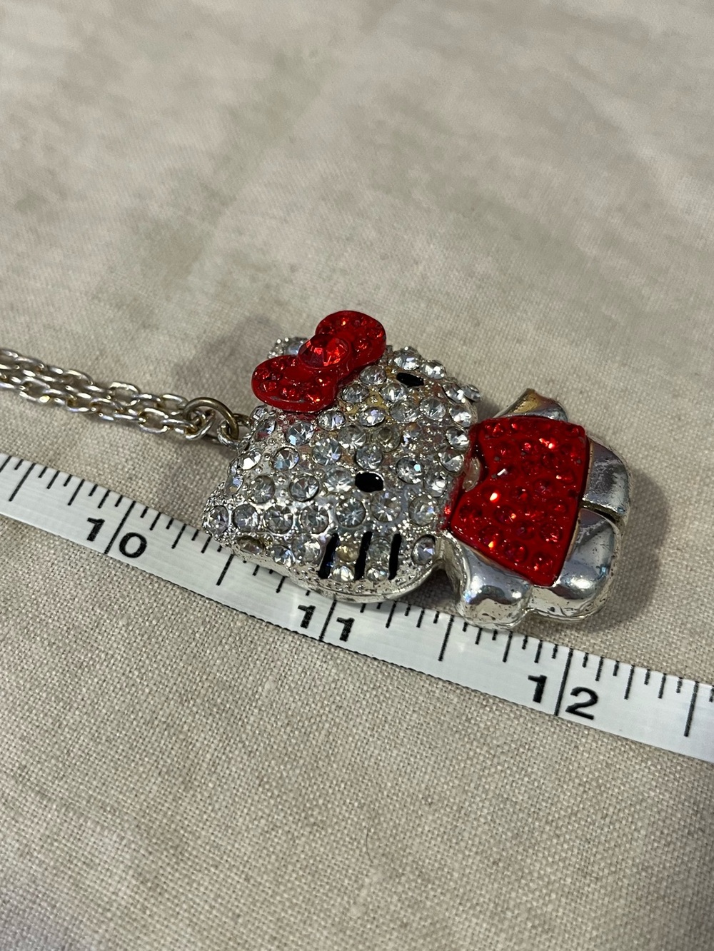 💎 2/$20 Bundle of 2 Sanrio Hello Kitty Layered Necklace Set - Black, Silver, Red - Picture 7 of 9